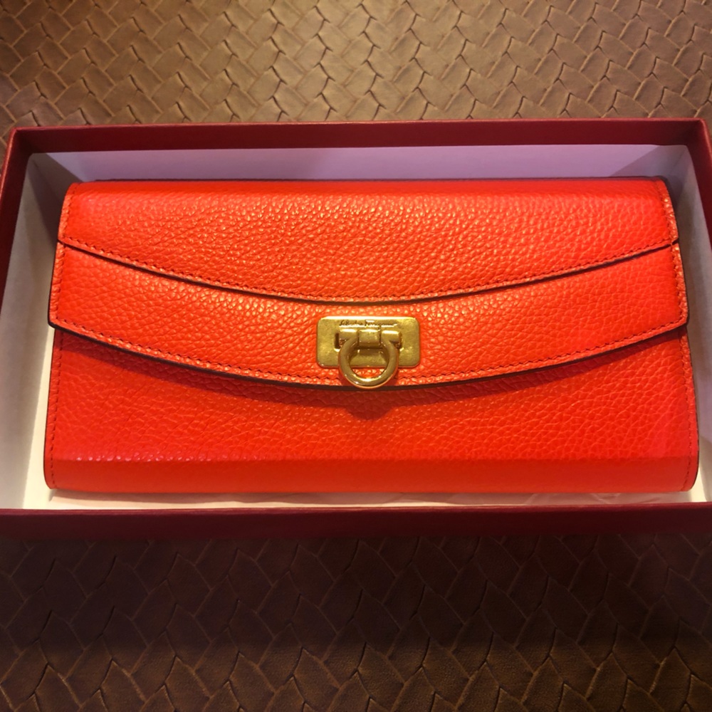 Salvadore Ferragamo Gancini Continental Wallet